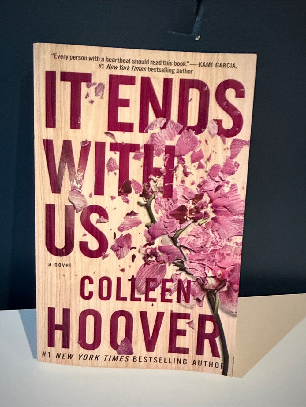 'It Ends With Us' Paperback Novel - Colleen Hoover
